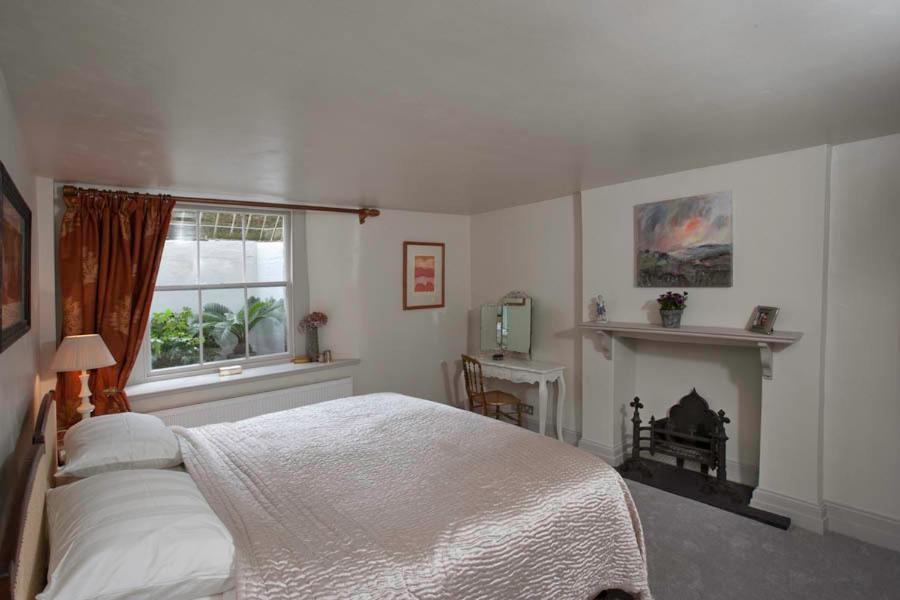 Number 5 Bed and Breakfast Shaftesbury Δωμάτιο φωτογραφία